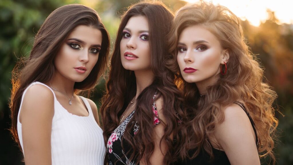 %Focus keyword% high fashion runway models