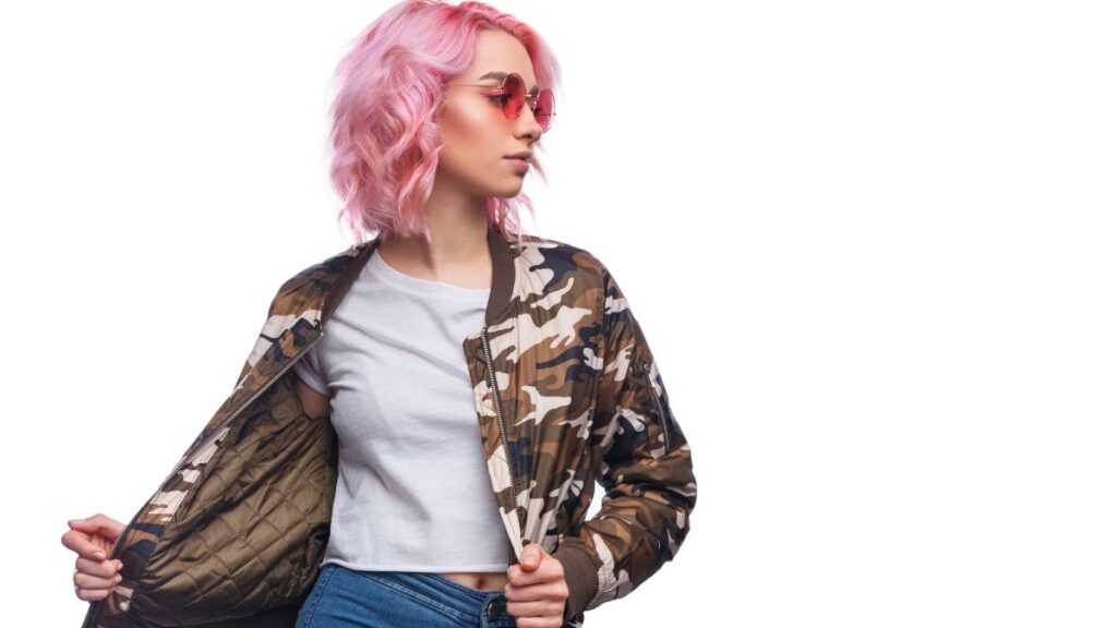 %Focus keyword% women's camo jacket fashion
