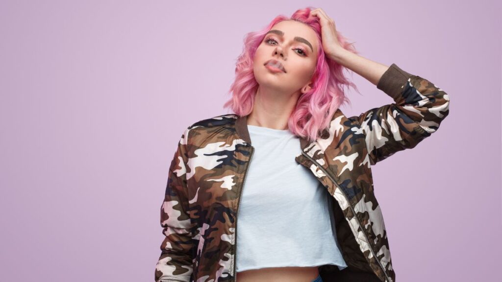 %Focus keyword% women's camo jacket fashion